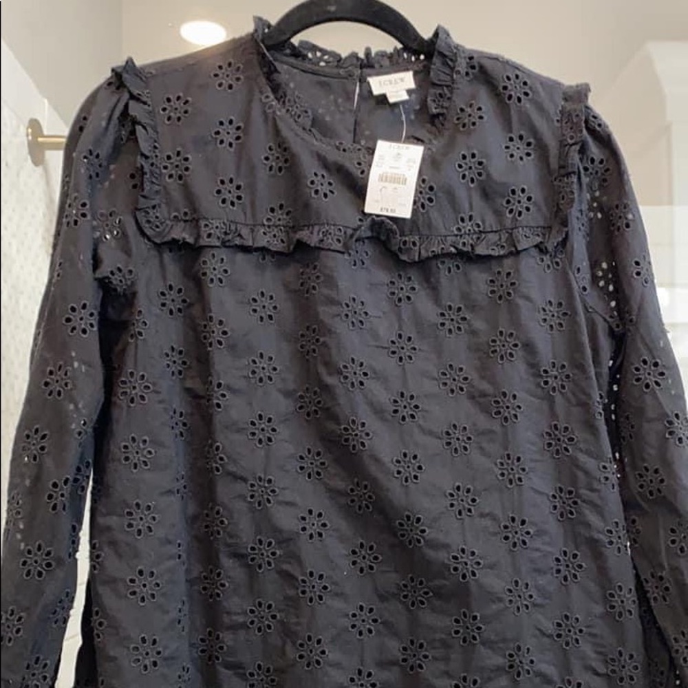 Eyelet top